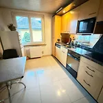 Private In Villa, 2 Minutes From Station, In The Longterm Contract Chf 1100 Per Month Gæstehus Bolligen